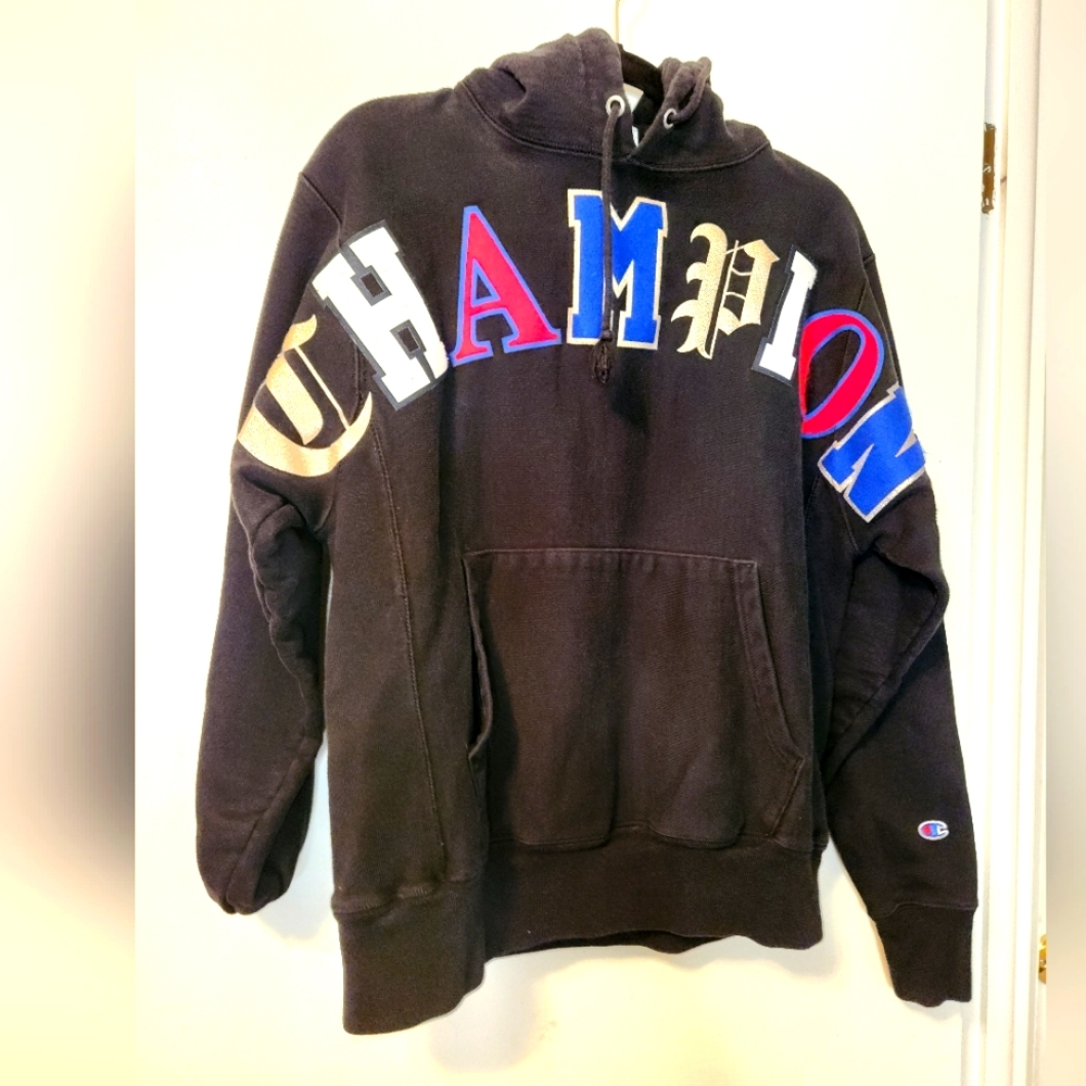 Champion Reverse Weave Spellout Black Hoodie Sweatshirt Size Medium
